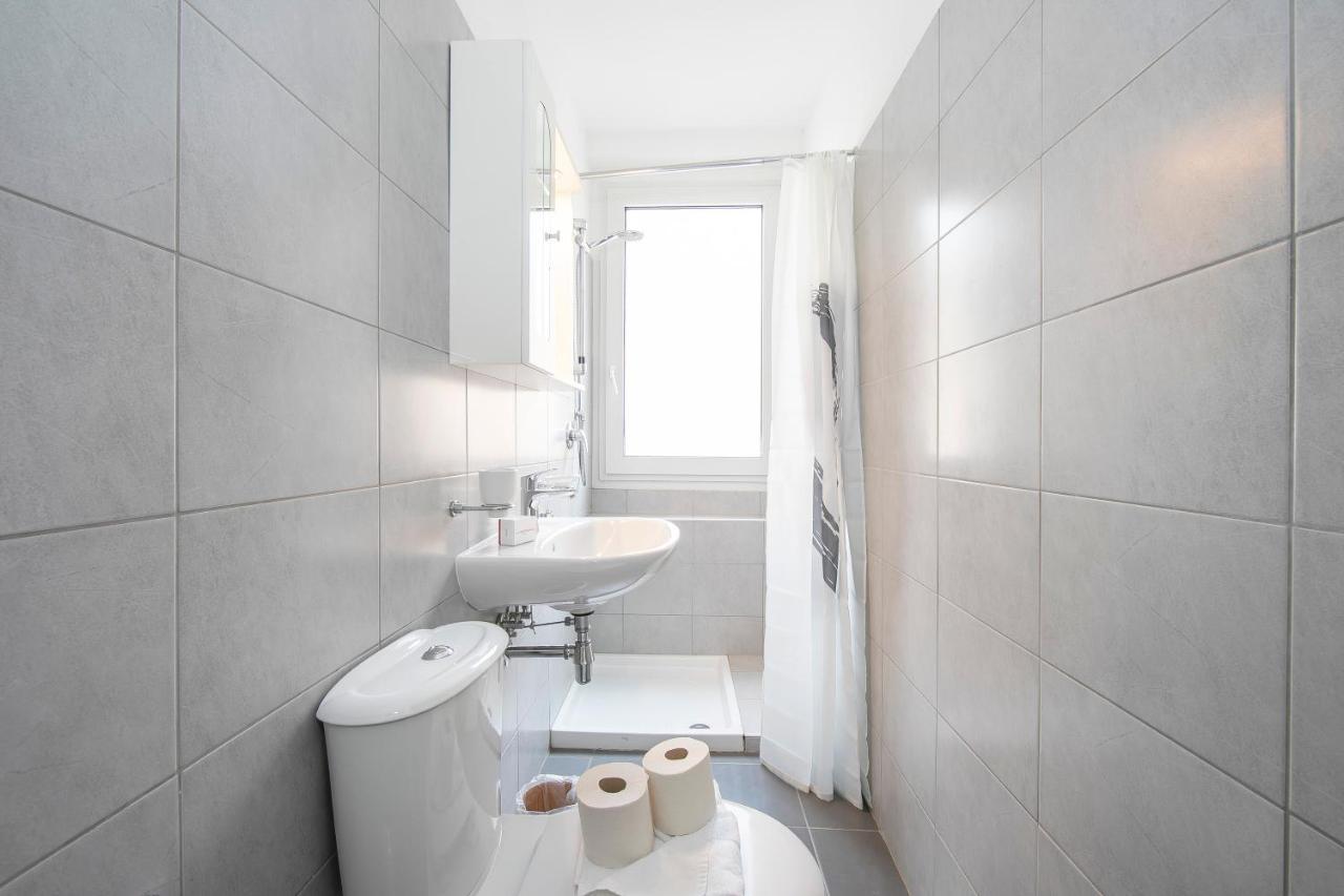 Casa Glicine - Happy Rentals Lugano Luaran gambar