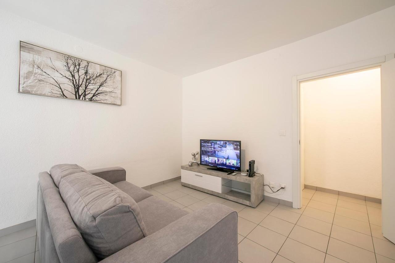 Casa Glicine - Happy Rentals Lugano Luaran gambar